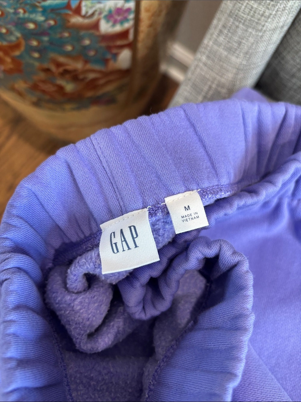Women’s  GAP Lavender Sweatpants - Set - Picture 2 of 7